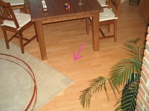 Holz Hocker aus Nussbaum gewonnen image-779