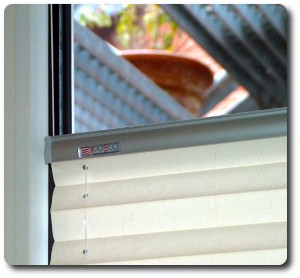Plissee Rollo für schmale Fenster image-2066