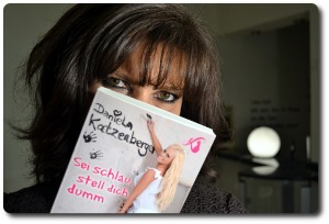 Es geht: „Sei schlau, stell dich dumm“ von Daniela Katzenberger image-4565