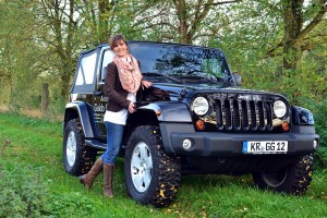 Jeep Wrangler SAHARA DUAL-TOP image-10241