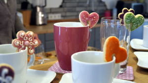 Tassenkekse backen zum Anhängen an die Kaffeetasse image-11932